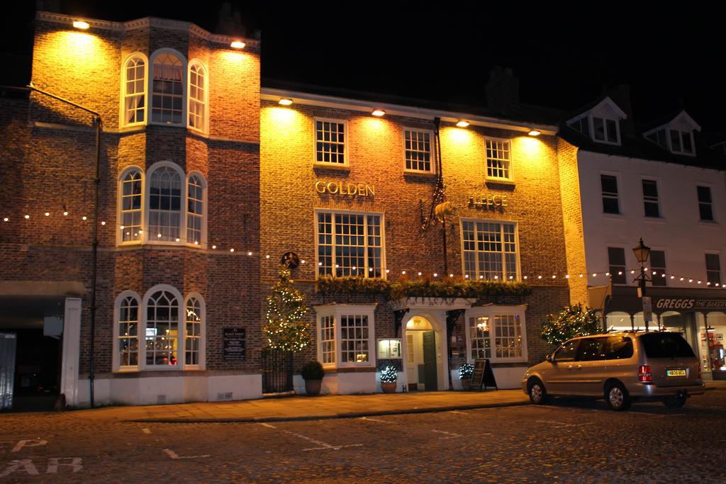 The Golden Fleece Hotel, Thirsk, North Yorkshire 外观 照片