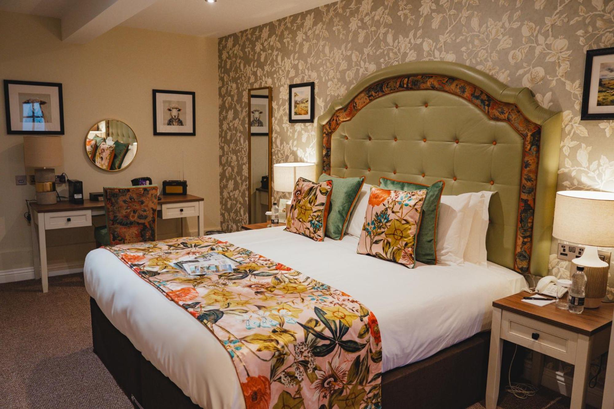 The Golden Fleece Hotel, Thirsk, North Yorkshire 外观 照片