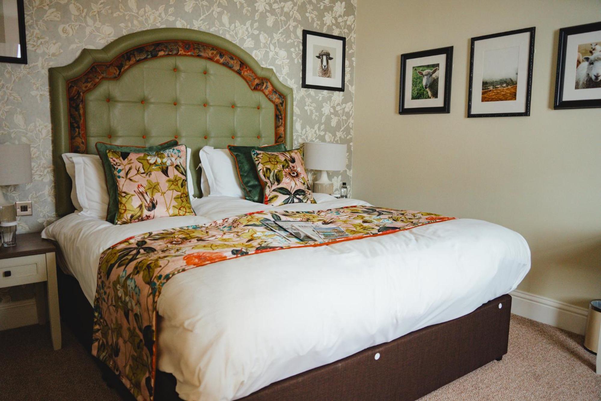 The Golden Fleece Hotel, Thirsk, North Yorkshire 外观 照片