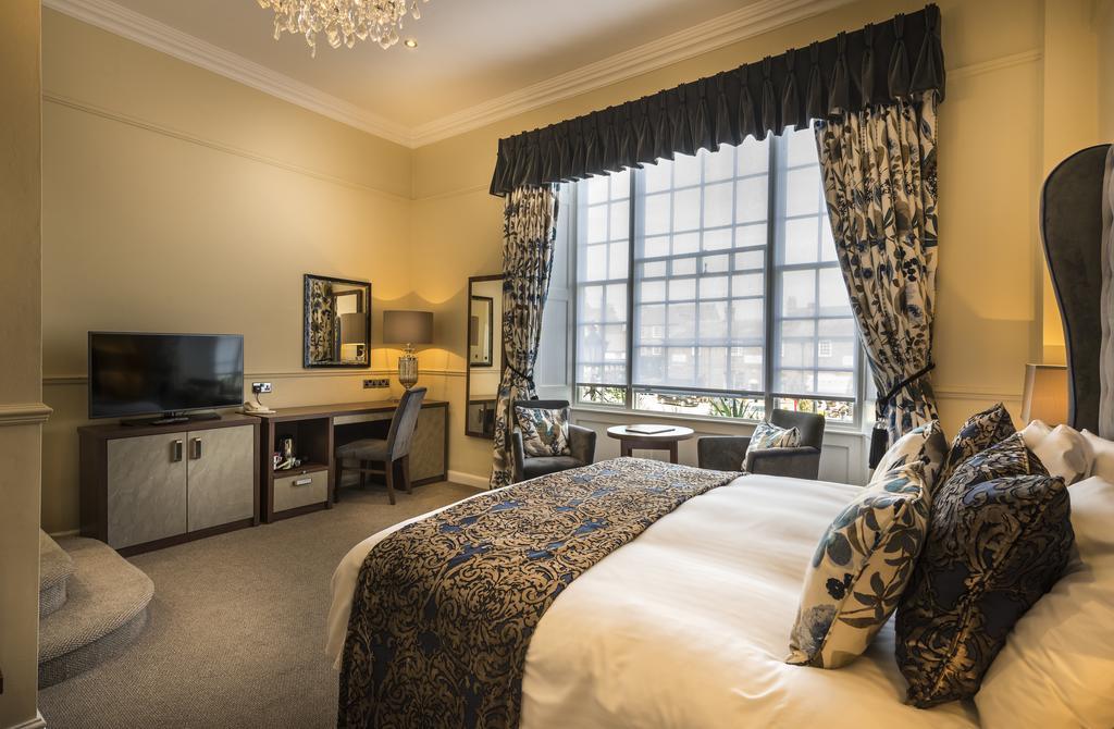 The Golden Fleece Hotel, Thirsk, North Yorkshire 外观 照片