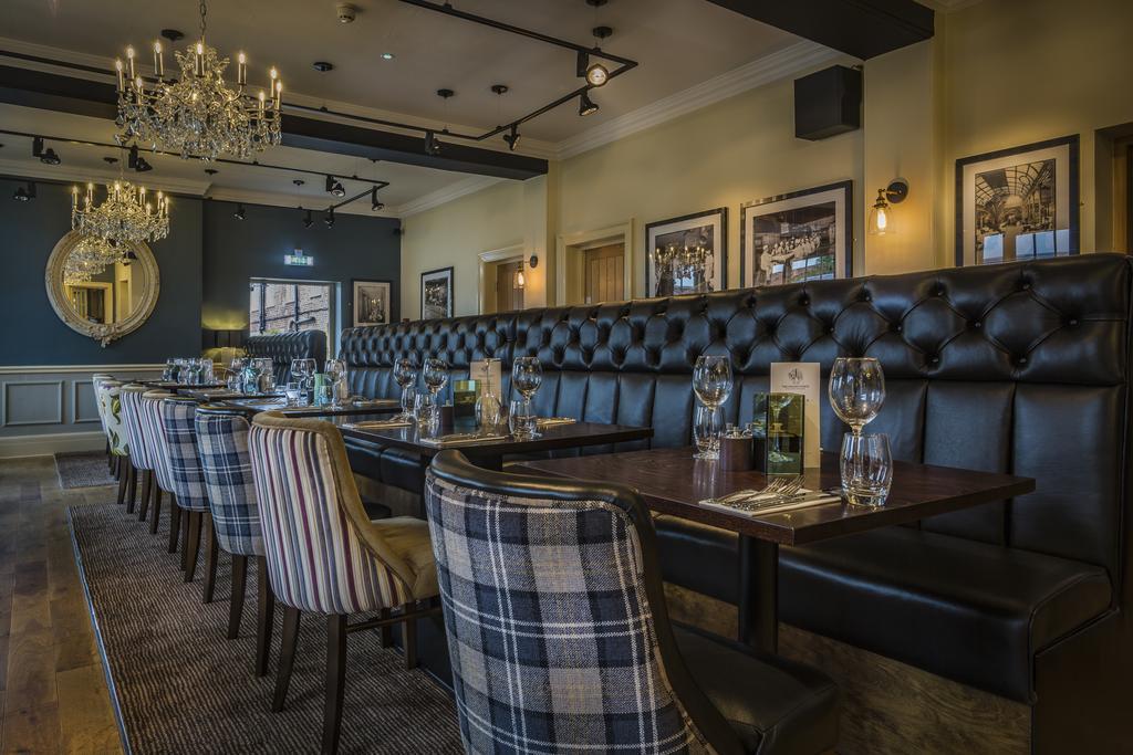 The Golden Fleece Hotel, Thirsk, North Yorkshire 外观 照片