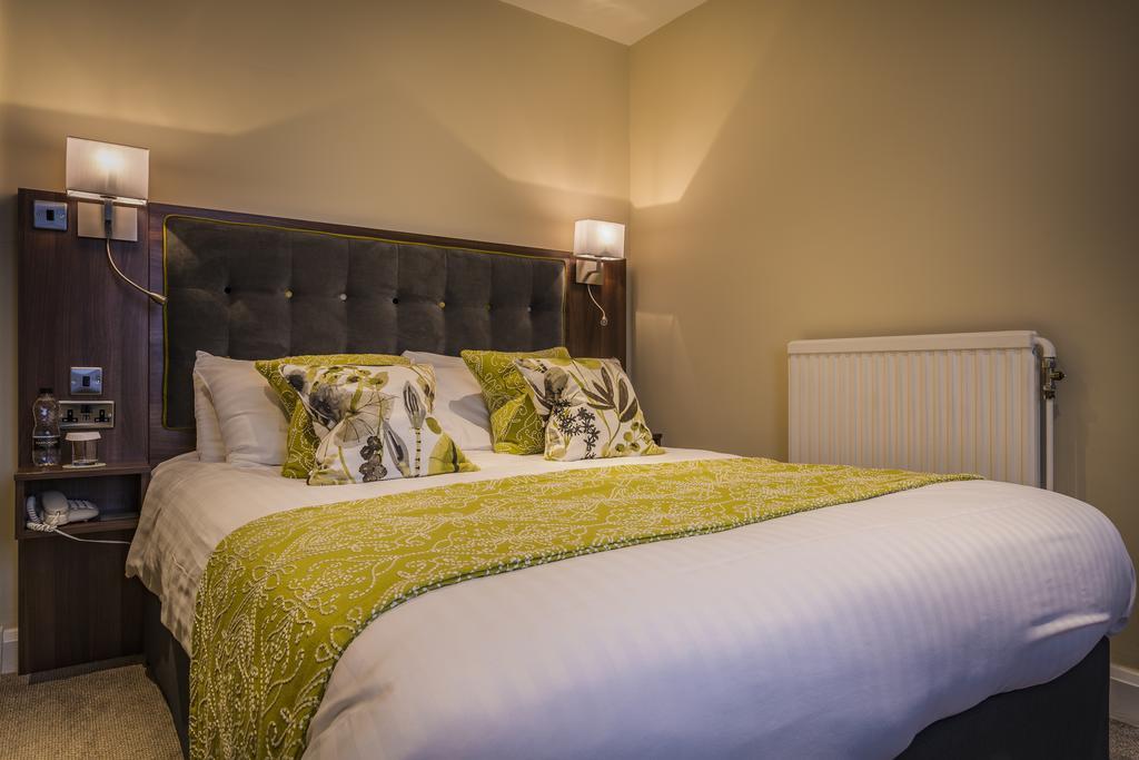 The Golden Fleece Hotel, Thirsk, North Yorkshire 外观 照片