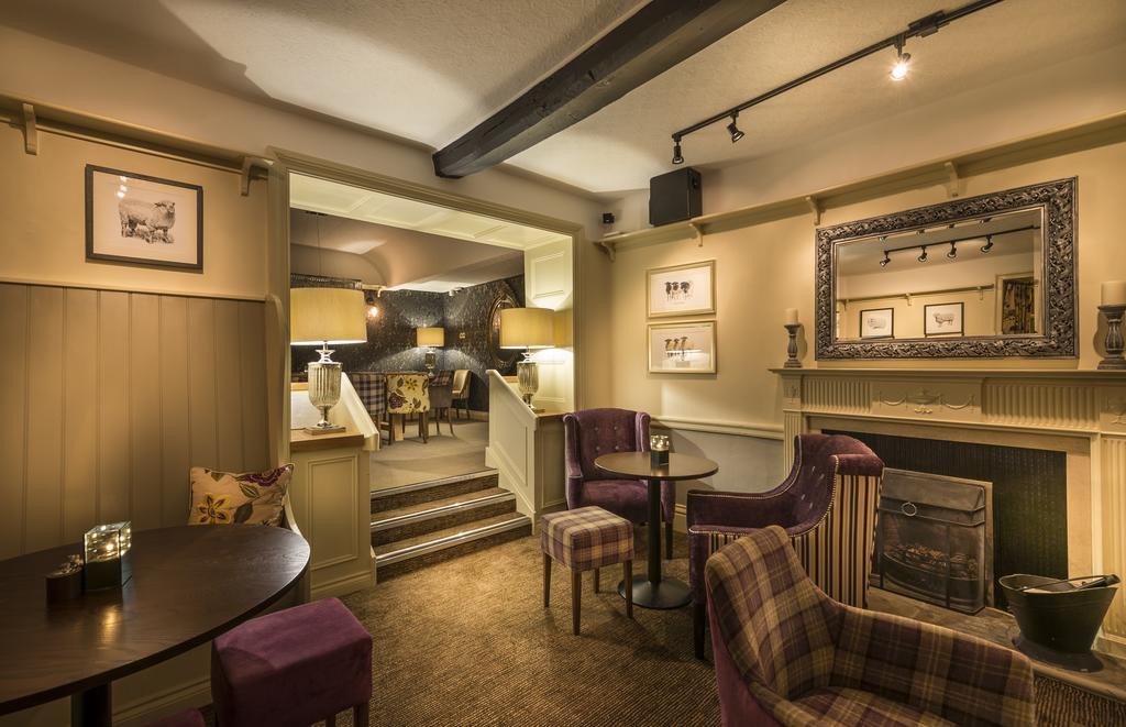 The Golden Fleece Hotel, Thirsk, North Yorkshire 外观 照片