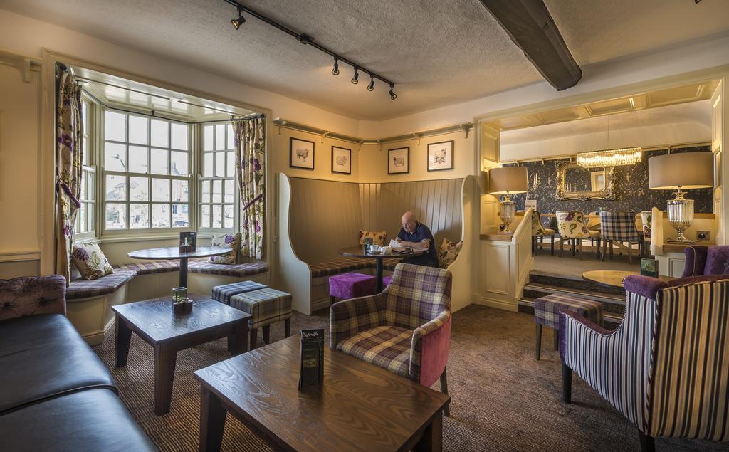 The Golden Fleece Hotel, Thirsk, North Yorkshire 外观 照片